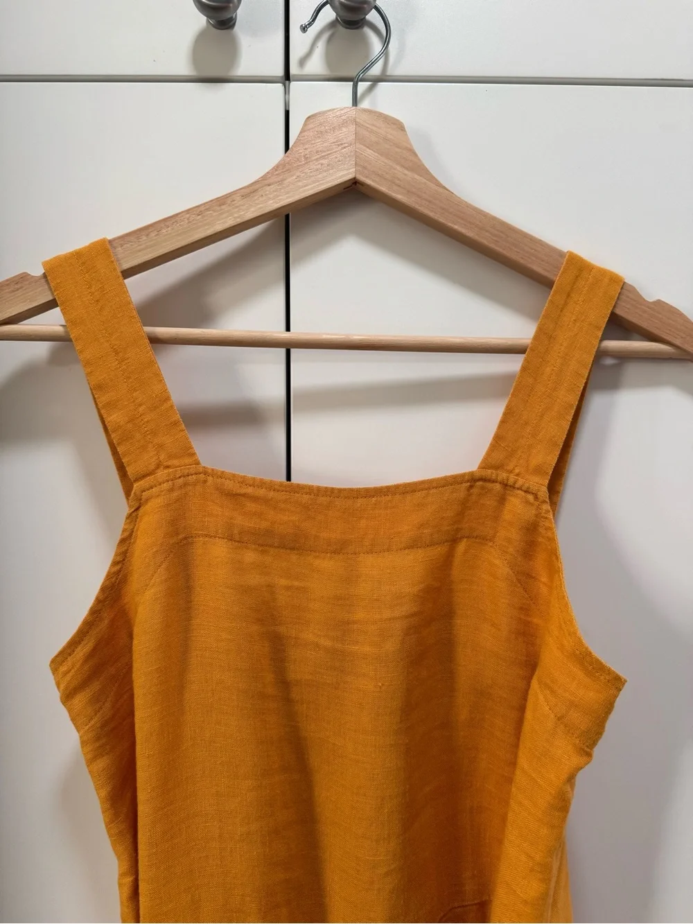 Everlane sleeveless linen